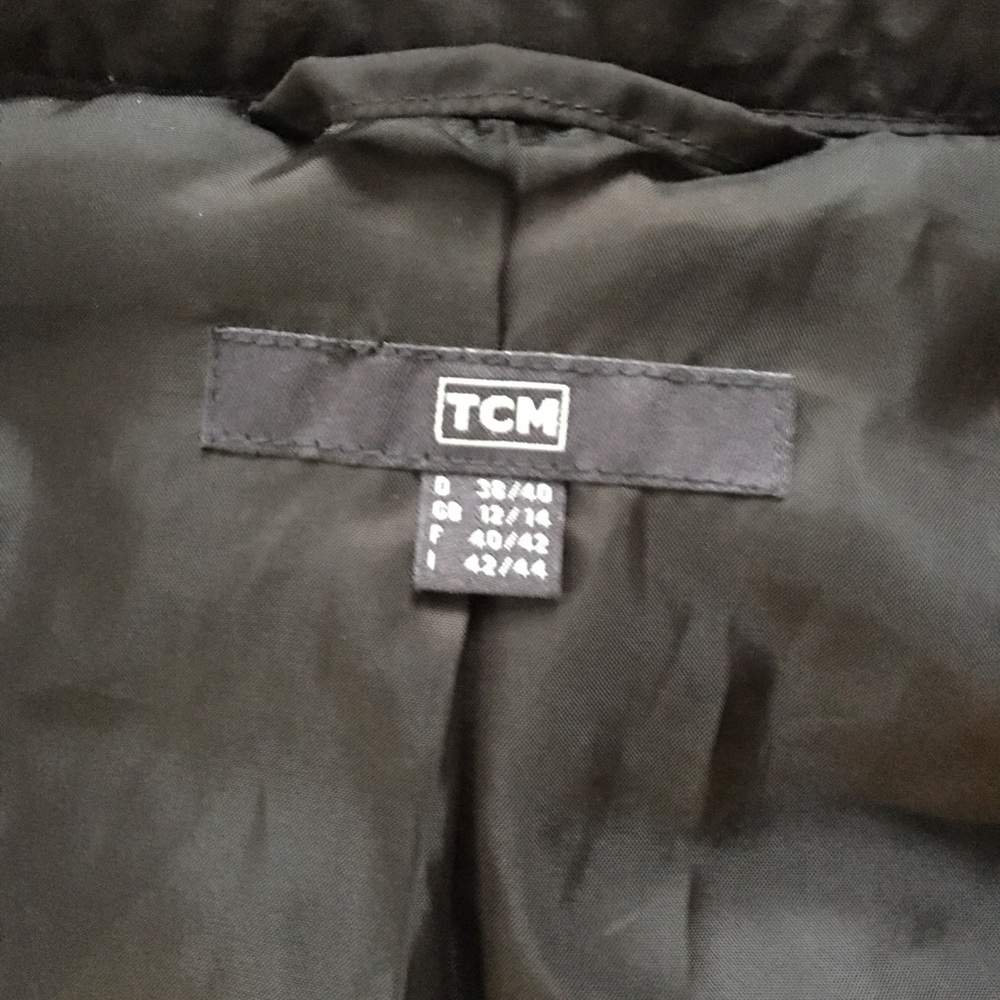 TCM Vest - Picture 4 of 5